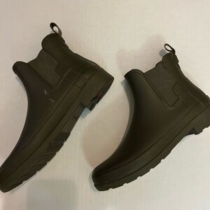 Hunter Olive Green Chelsea Boots
